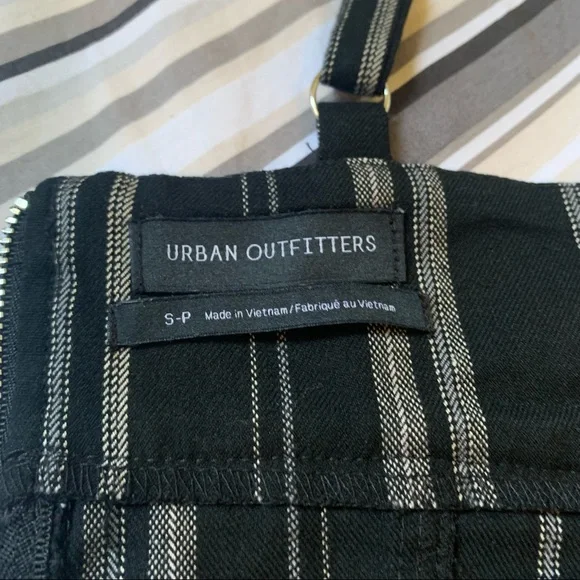 UO Luna Straight Neck Cami - Picture 4 of 8